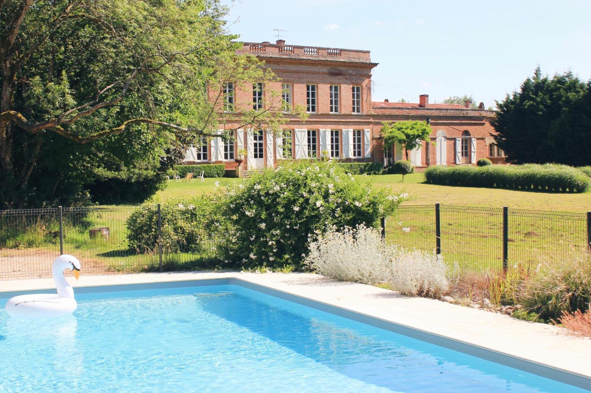 Gite Manzana Au Chateau Lavalade 카스넬사라생 외부 사진